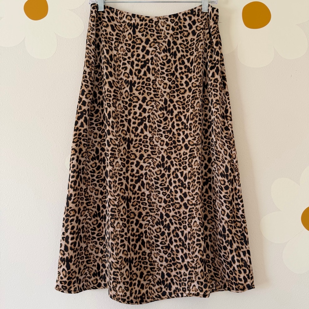 EUC Savanna Jane Animal Print Leopard A-Line Midi Skirt Silky Soft
